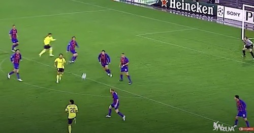 Alves No Look Pass to Messi