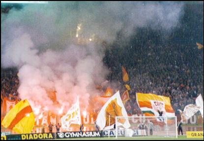 Roma Fans and Smoke