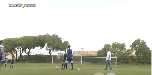 Jose Mourinho: Use the Soccer Ball in Warm Ups Mourinho: "Have you ever seen a pianist running around the piano to get warmed up?"
