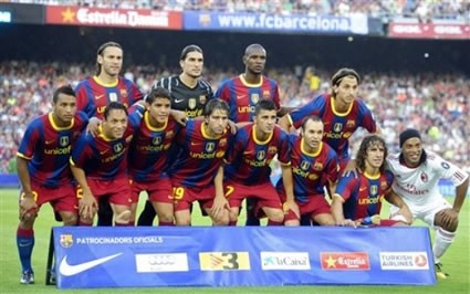 Ronaldinho Tribute at the Camp Nou - Barcelona Team Picture