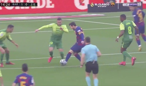 Messi Nutmeg Eibar