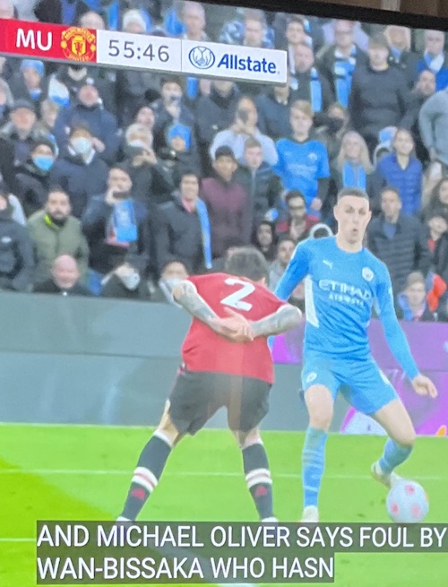 lindelof Arms Behind Back Defending